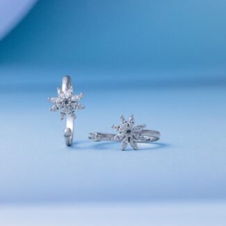 Snowflake Sparkle Toe Ring